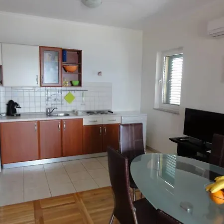 Veronika Apartment