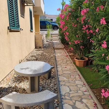 Veronika Apartament *