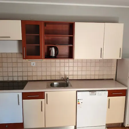 Veronika Apartment