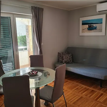 Veronika Apartament *