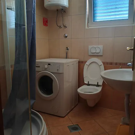 Veronika Brodarica (Sibenik-Knin)