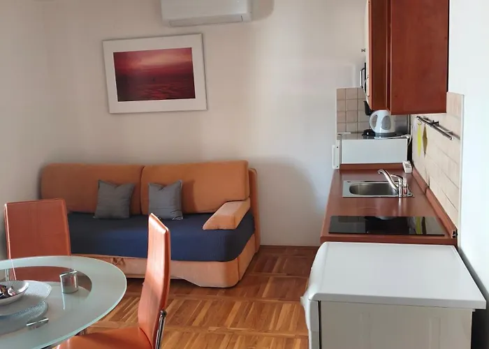 Veronika Appartement *