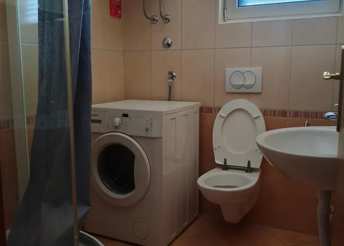 Veronika Brodarica (Sibenik-Knin)